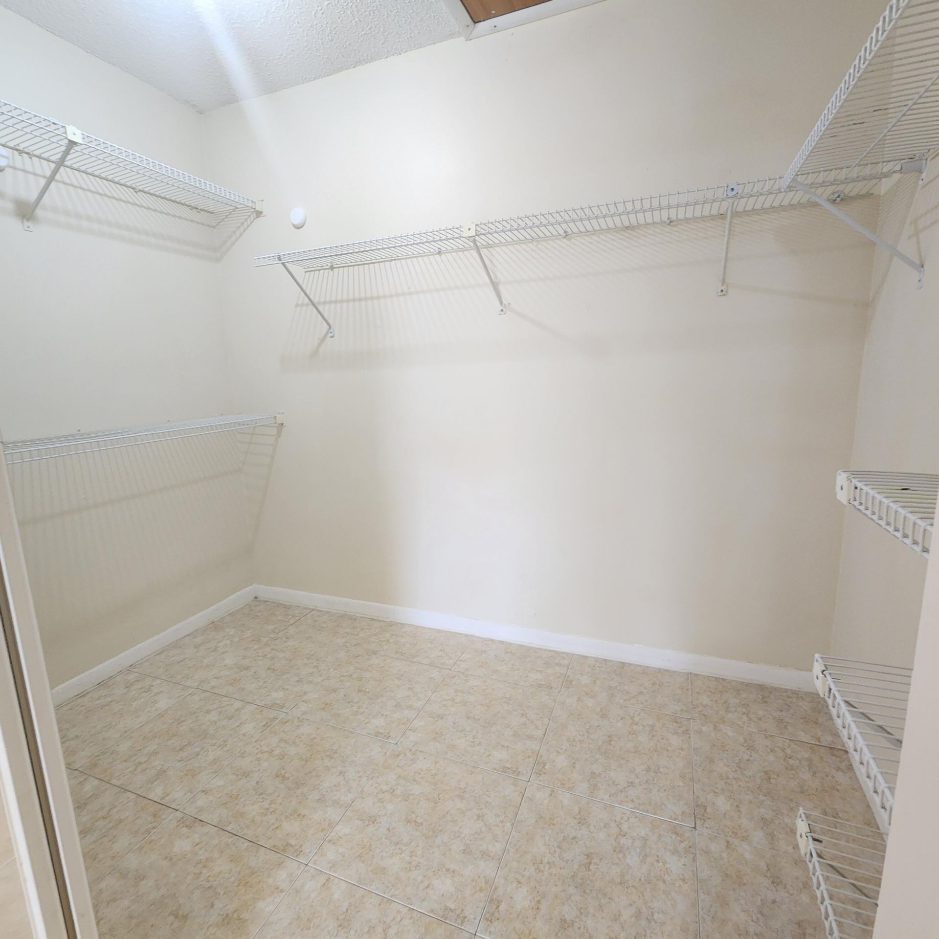 63 Meadows Drive, Unit 6-c, Boynton Beach, FL 33436 Photo