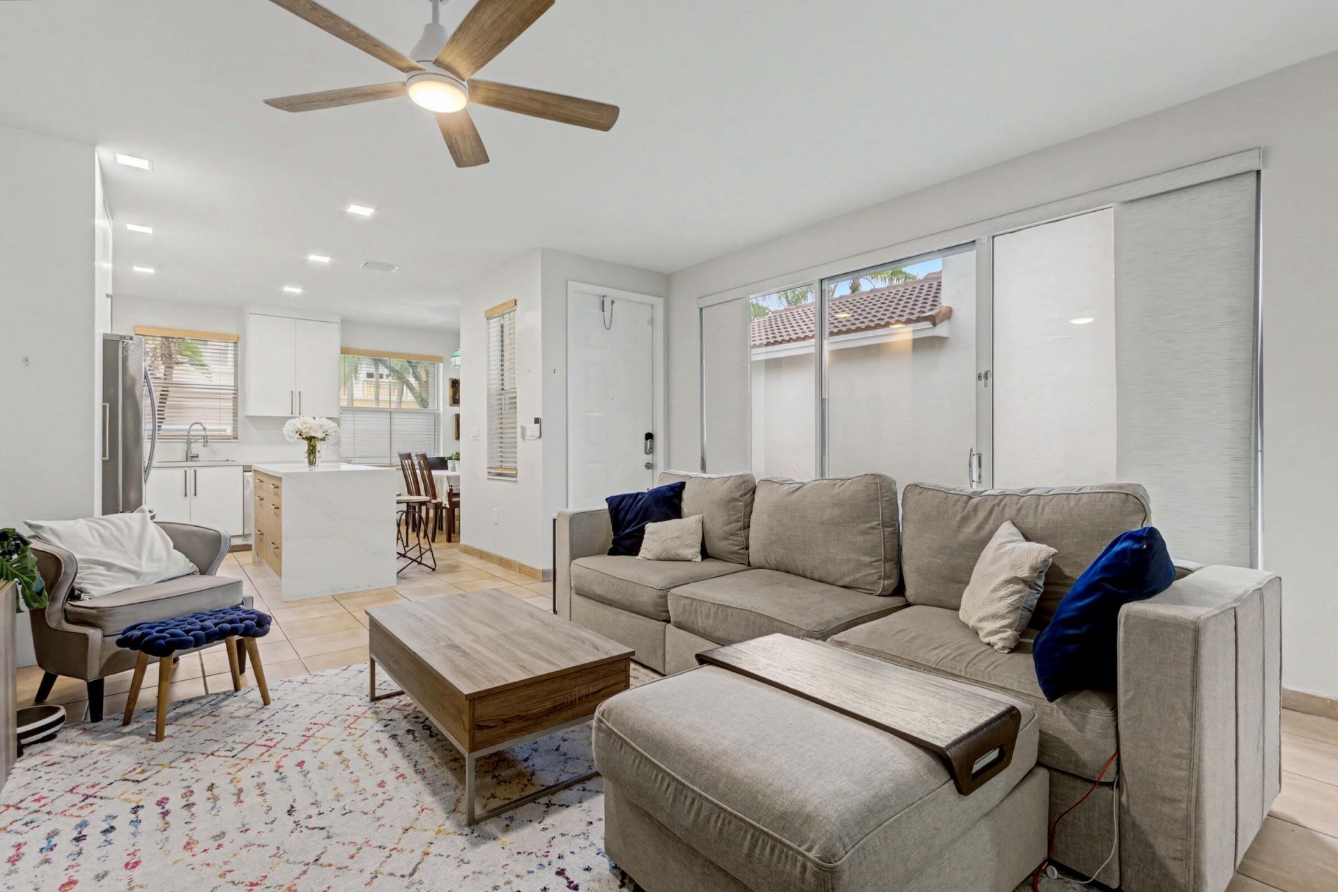 1545 Seagrape Way, Unit 1545, Hollywood, FL 33019 Photo