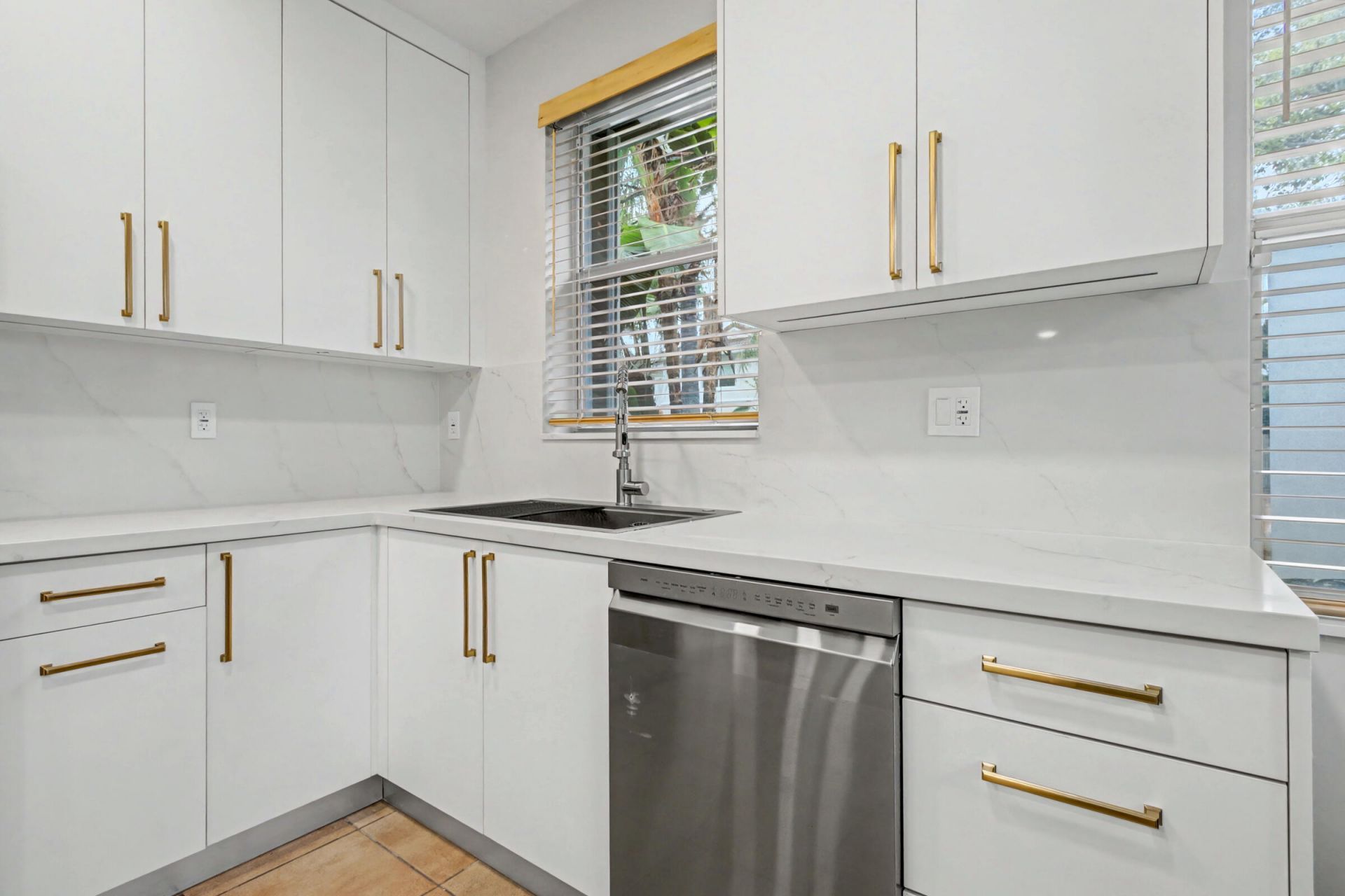 1545 Seagrape Way, Unit 1545, Hollywood, FL 33019 Photo