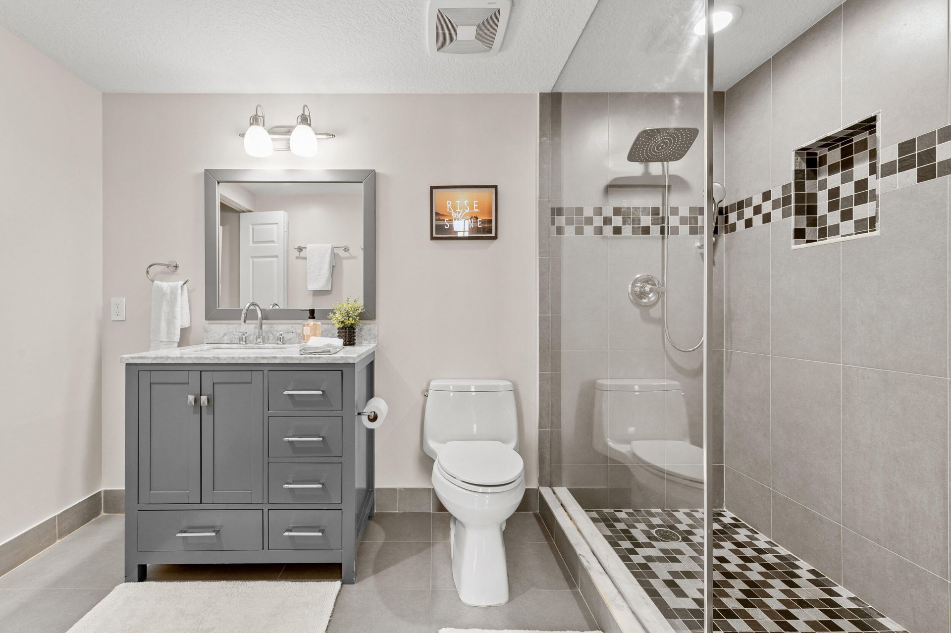 511 Lucerne Avenue, Unit 315, Lake Worth Beach, FL 33460 Photo