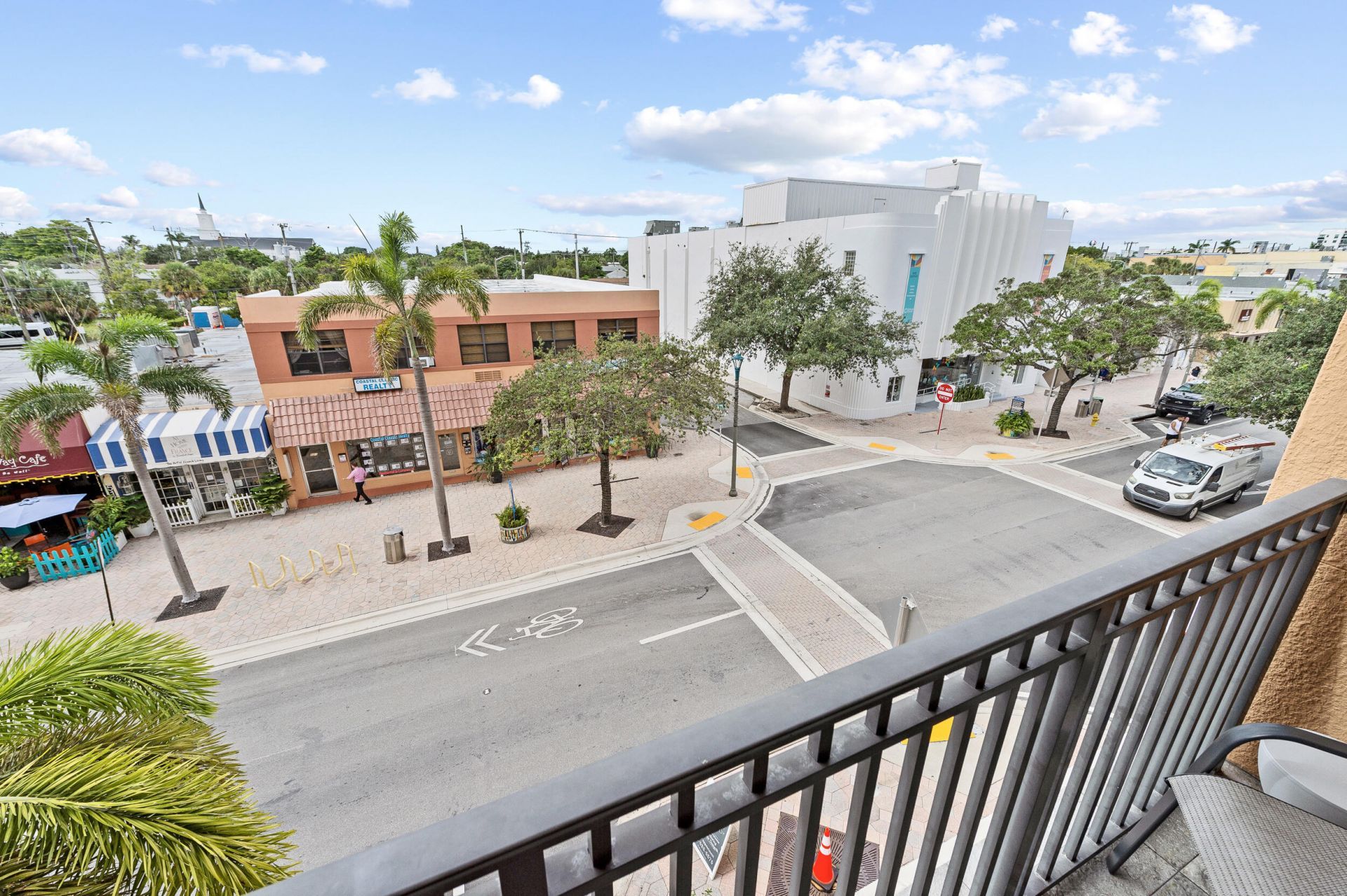 511 Lucerne Avenue, Unit 315, Lake Worth Beach, FL 33460 Photo