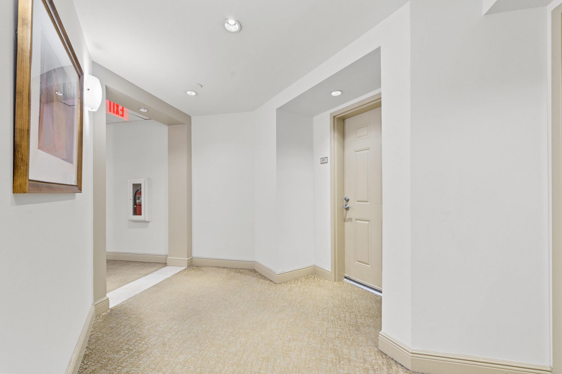 511 Lucerne Avenue, Unit 315, Lake Worth Beach, FL 33460 Photo