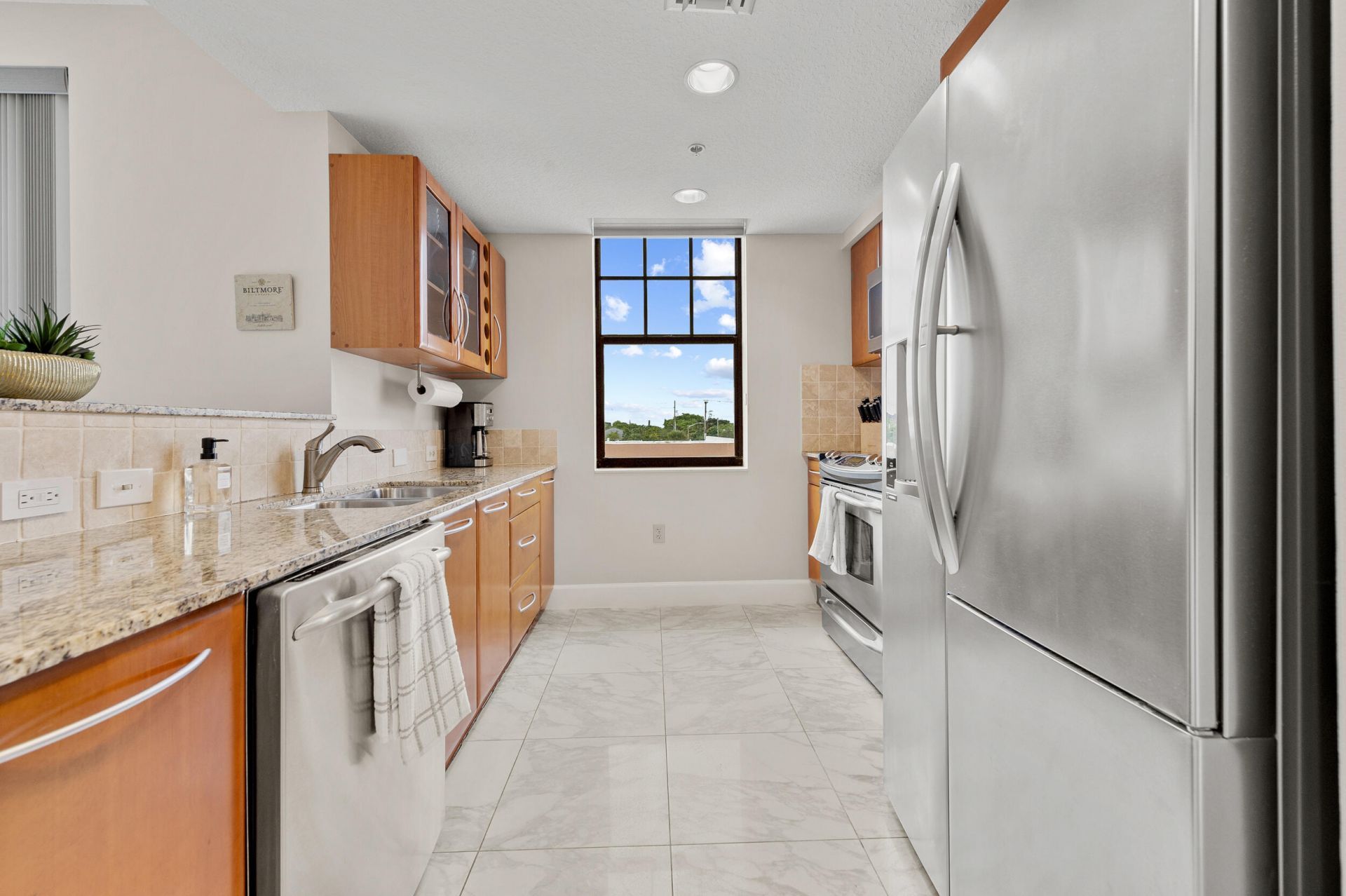 511 Lucerne Avenue, Unit 315, Lake Worth Beach, FL 33460 Photo