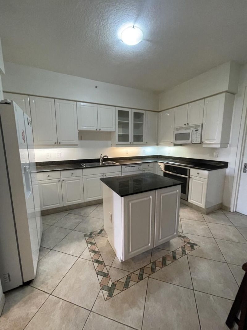 717 Crandon Boulevard, Unit 408, Key Biscayne, FL 33149 Photo