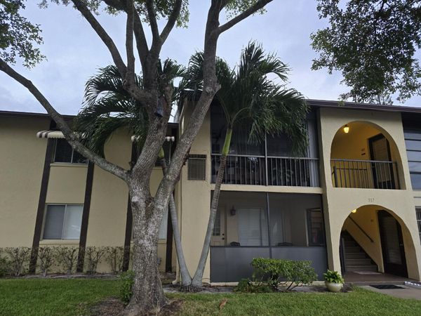 317 Pine Ridge Circle, Greenacres, FL 33463
