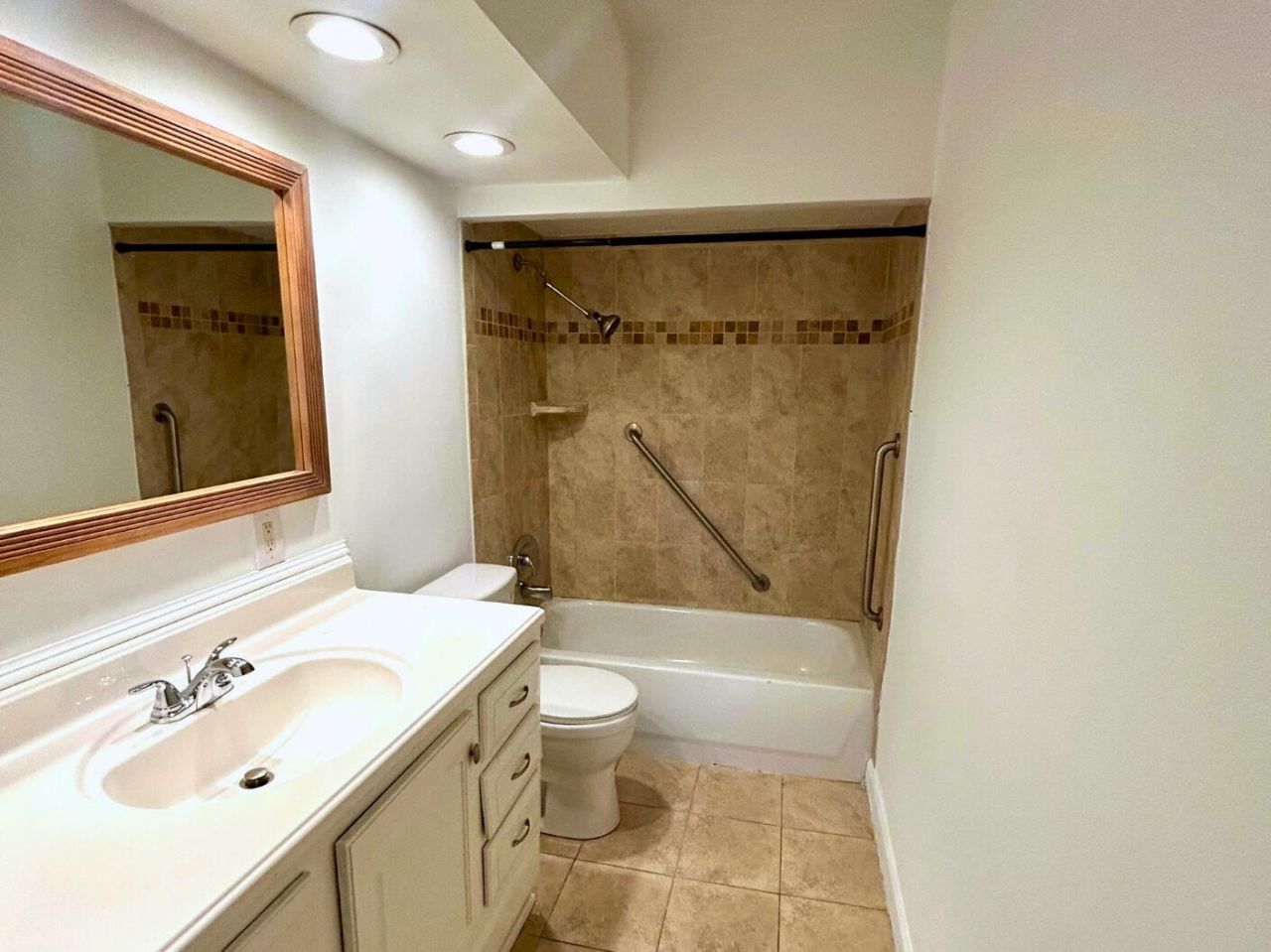 2175 NE 56th Street, Unit 109, Fort Lauderdale, FL 33308 Photo