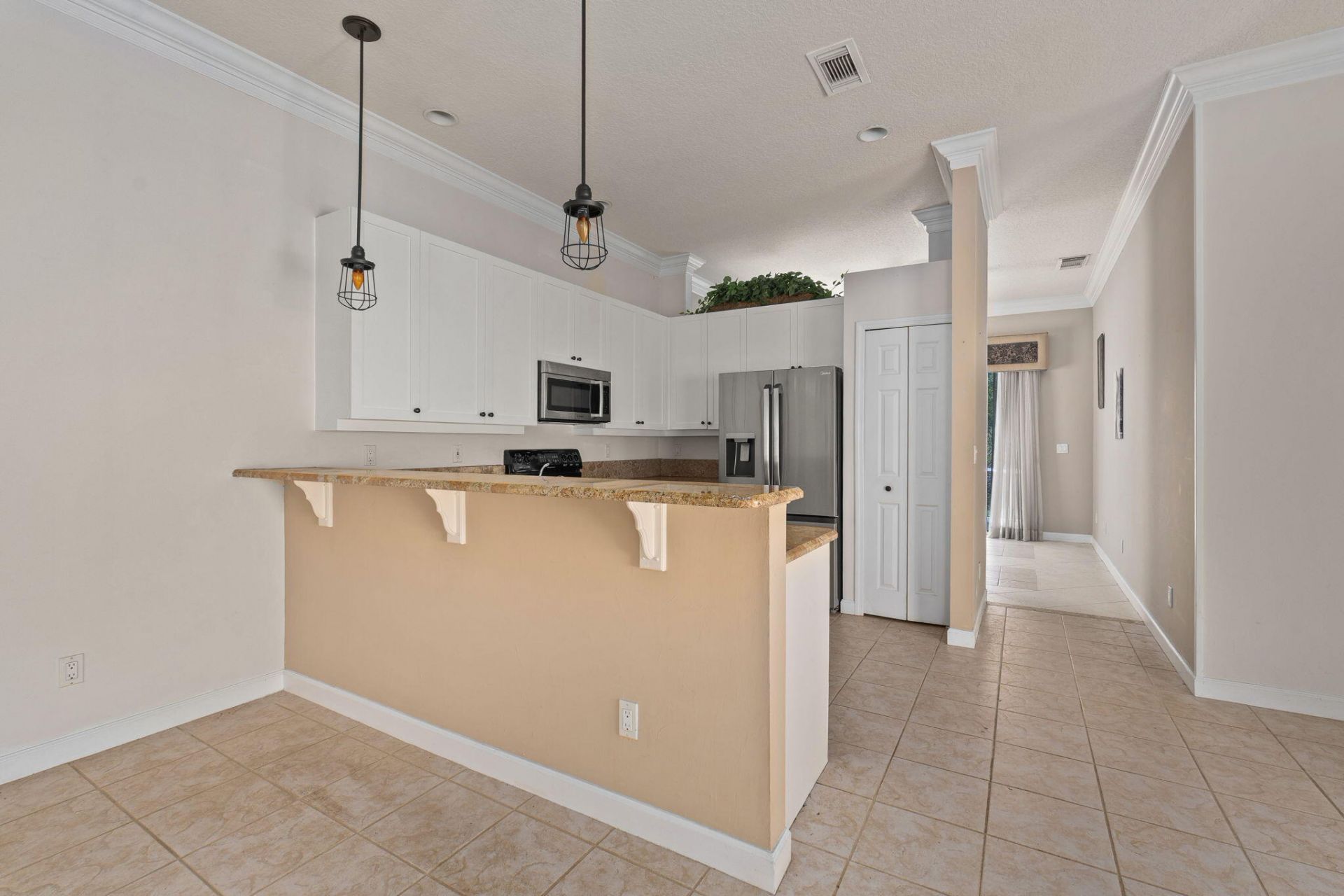 635 SW Munjack Cove, Port Saint Lucie, FL 34986 Photo