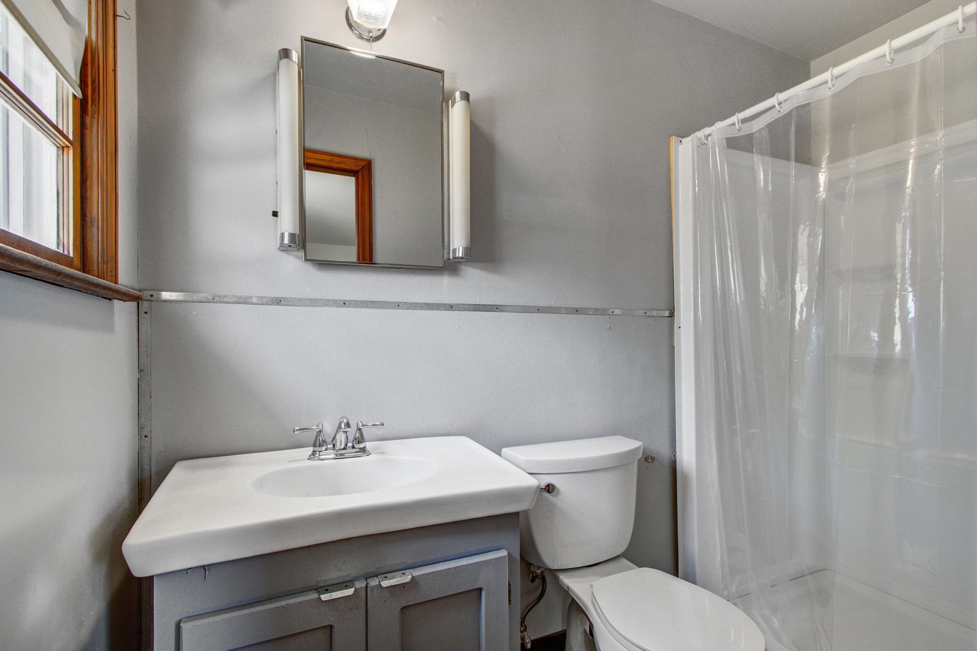 1925 Belgrade Avenue Photo 25