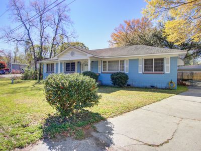 1925 Belgrade Avenue, Charleston, SC 29407