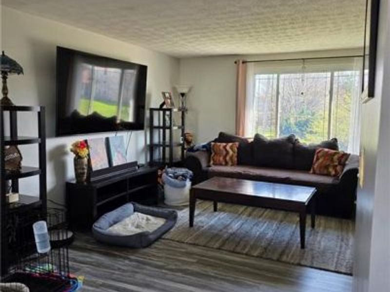 6423 Pheasant Hill Road, Dayton, OH 45424 Photo 2
