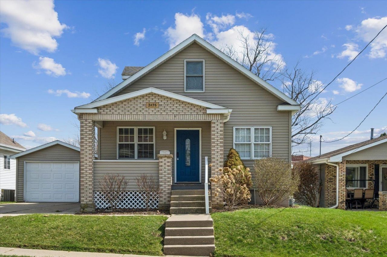 2476 Pearl Street, Dubuque, IA 52001 Main Photo