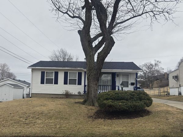 1105 W 6th Street, Milan, IL 61264