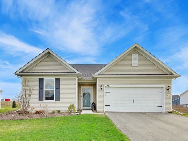 2911 Briargate Drive, Lindenhurst, IL 60046