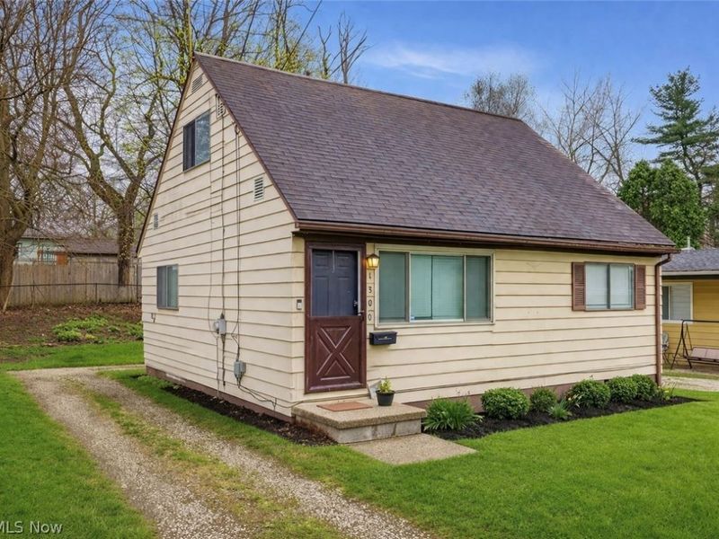 1300 Hazel Street, Akron, OH 44305 Photo 1