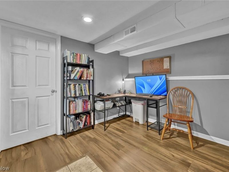 6487 Kingsdale Boulevard, Parma Heights, OH 44130 Photo 25