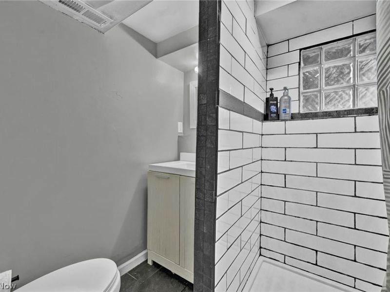 6487 Kingsdale Boulevard, Parma Heights, OH 44130 Photo 30