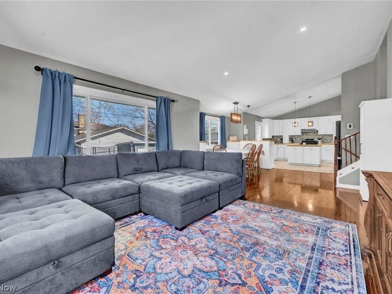 6487 Kingsdale Boulevard, Parma Heights, OH 44130 Photo 8