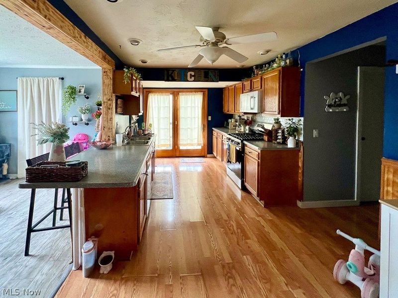 516 W 10th Street, Ashland, OH 44805 Photo 4