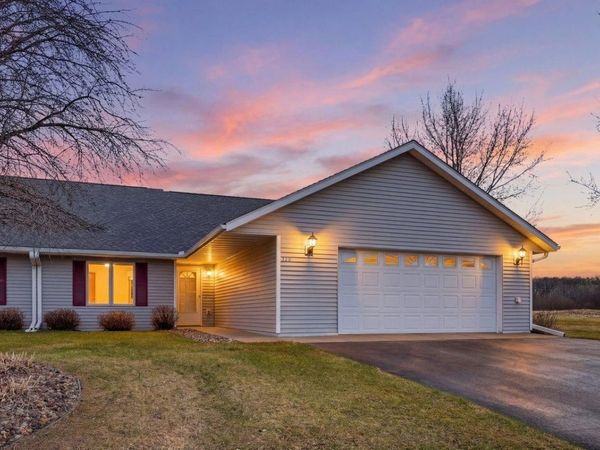 320 Willink Drive , Baldwin, WI 54002