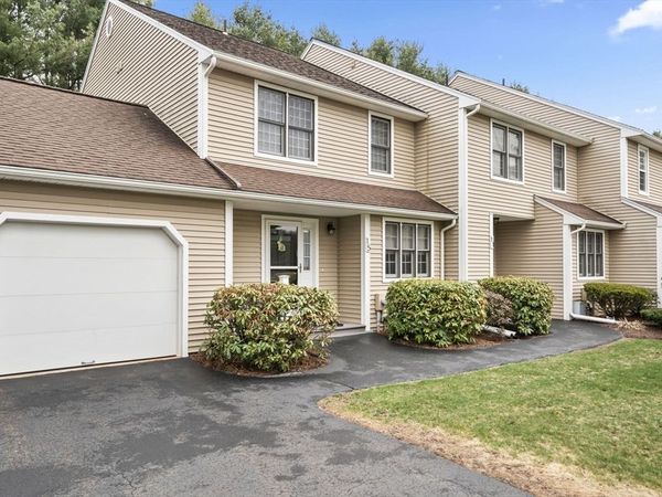 15 Godfrey Ln, Unit 15, Milford, MA 01757