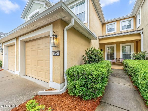 6724 WHITE BLOSSOM Circle, Unit 35B, Jacksonville, FL 32258