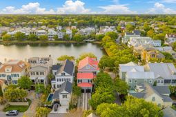 62 Fernandina Street photo 4