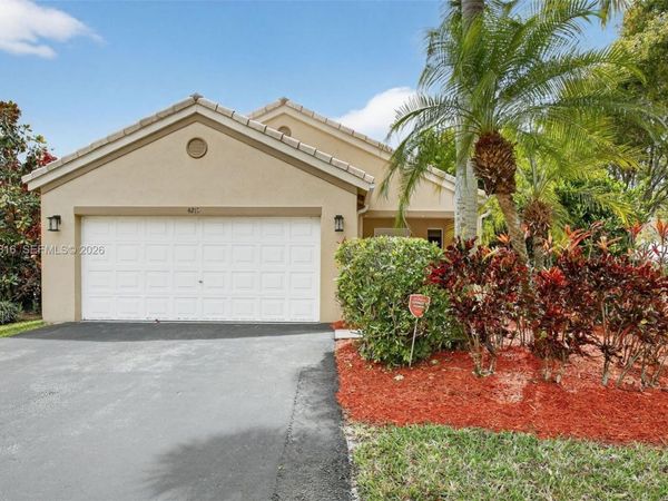 4219 Cherrywood Ct, Weston, FL 33331