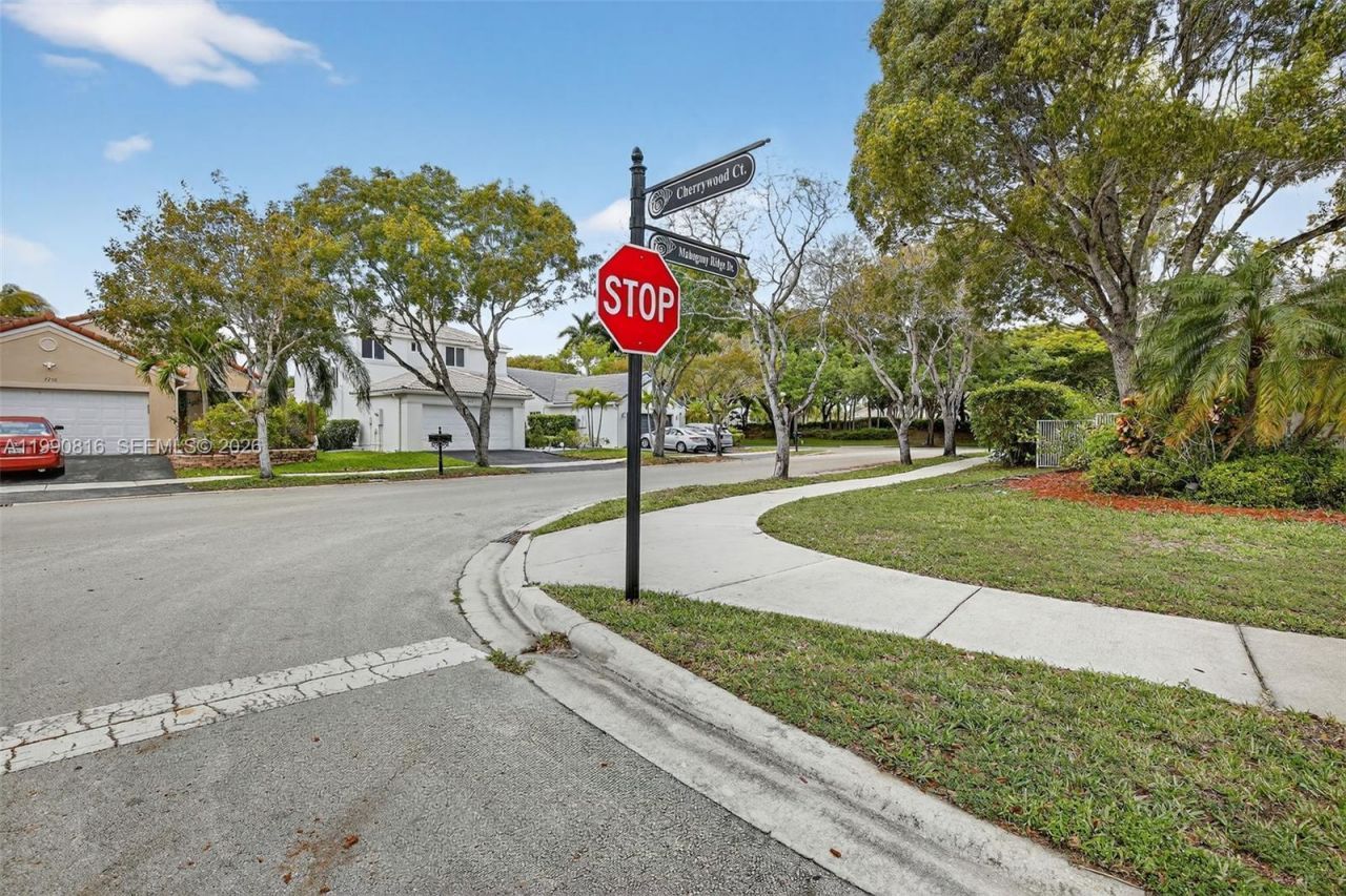 4219 Cherrywood Ct, Weston, FL 33331 Photo