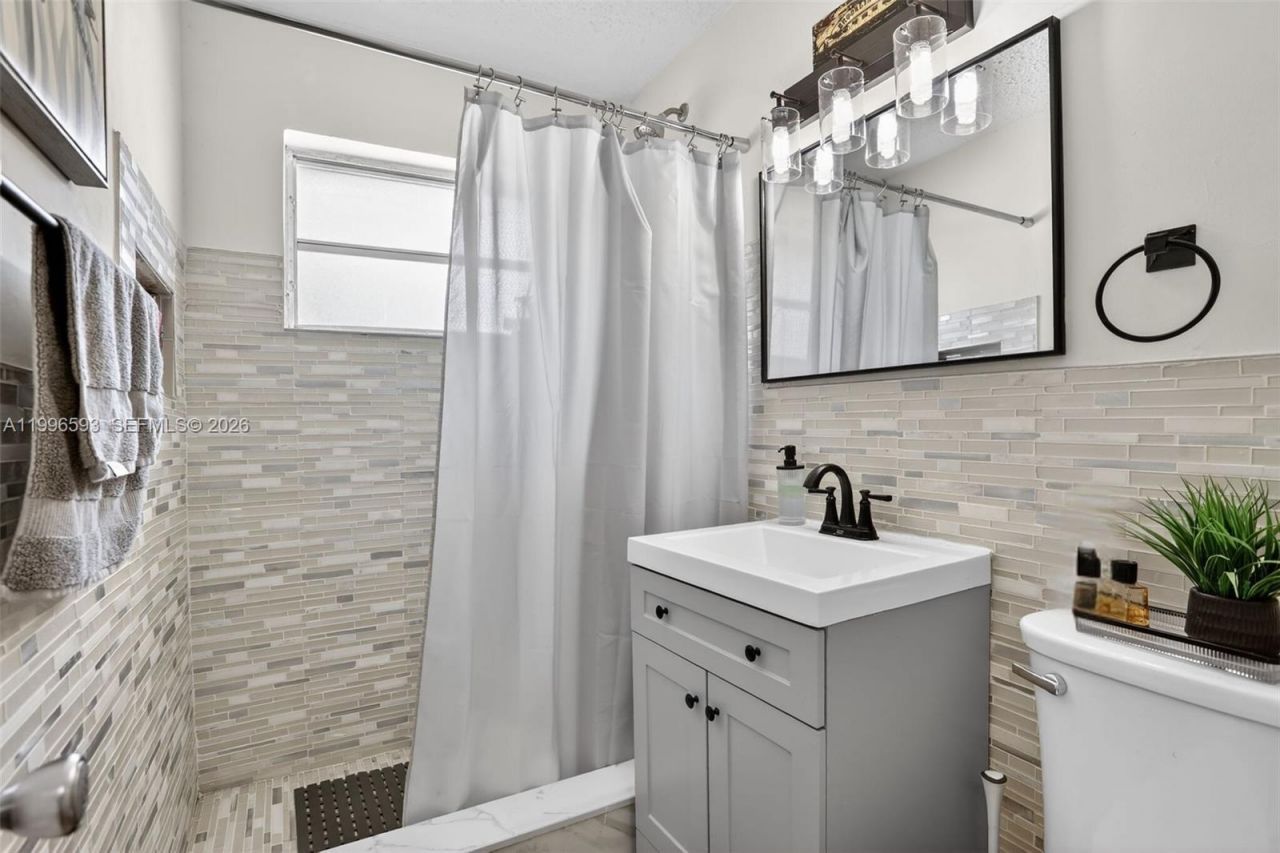 1357 SW 4th Ter, Pompano Beach, FL 33060 Photo