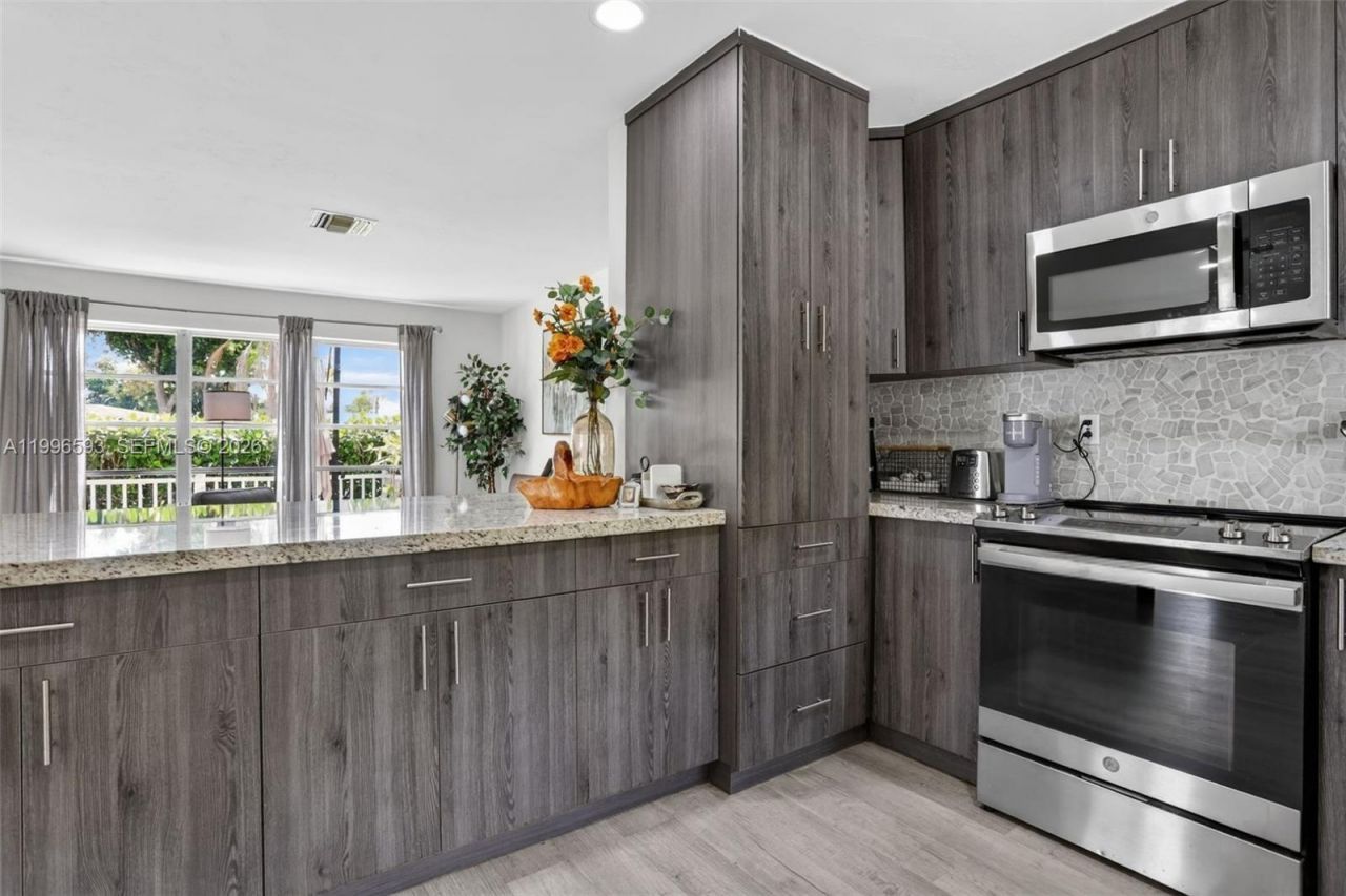 1357 SW 4th Ter, Pompano Beach, FL 33060 Photo