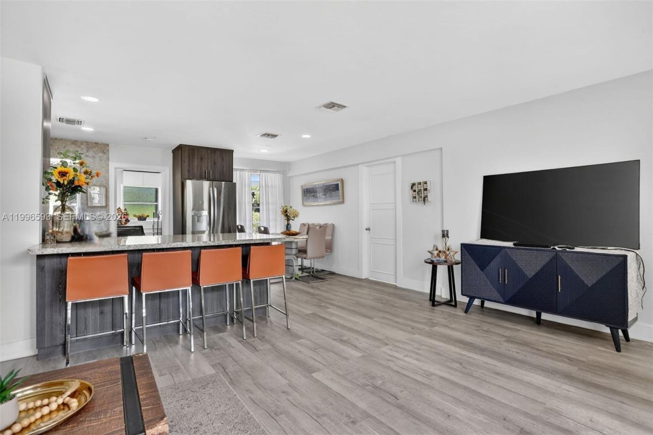 1357 SW 4th Ter, Pompano Beach, FL 33060 Photo