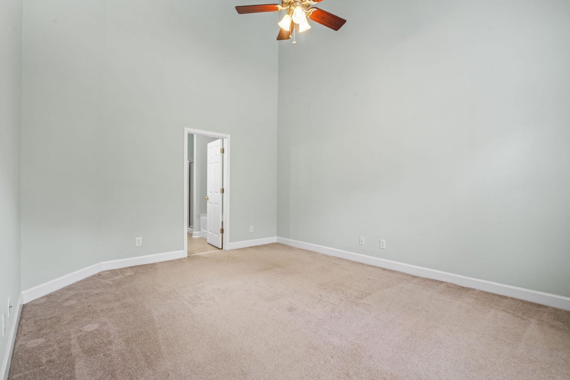 200 Mossy Stone Ct. Photo 18