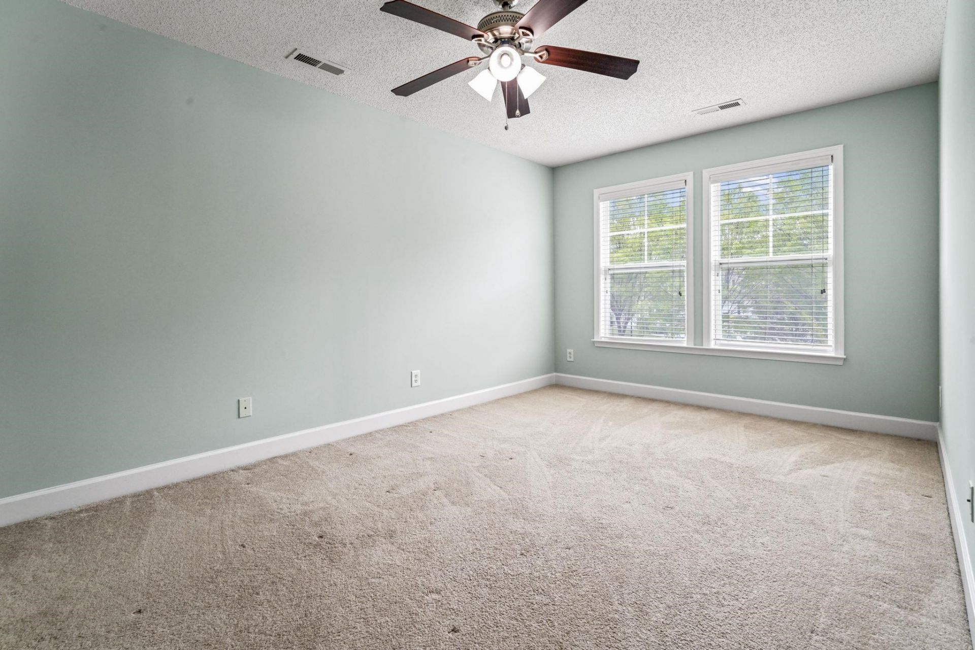 200 Mossy Stone Ct. Photo 22