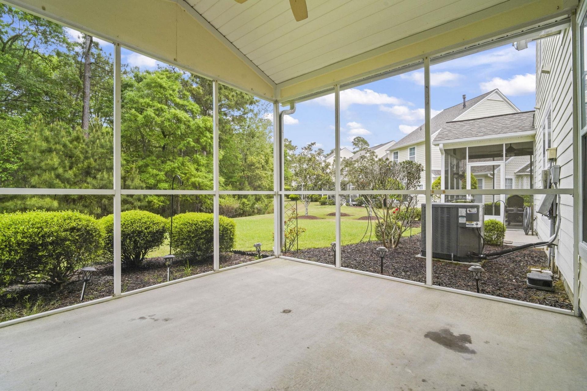 200 Mossy Stone Ct. Photo 31