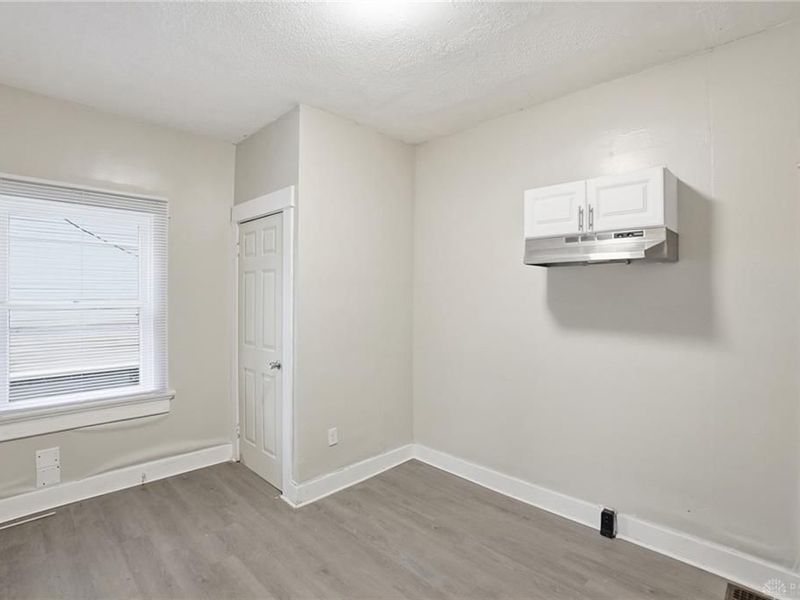 24 W Beechwood Avenue, Dayton, OH 45405 Photo 12