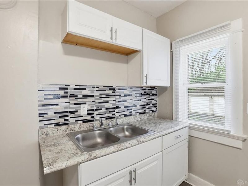 24 W Beechwood Avenue, Dayton, OH 45405 Photo 13