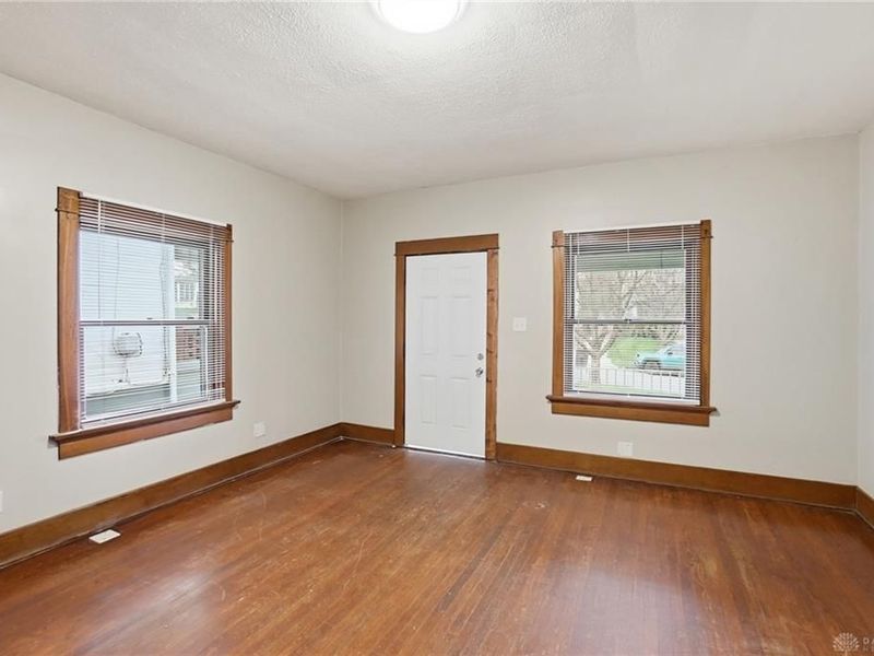 24 W Beechwood Avenue, Dayton, OH 45405 Photo 6