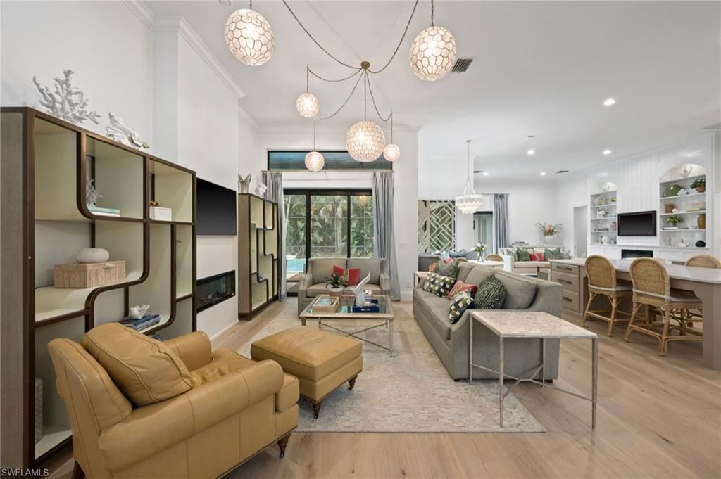 9833 Clear Lake Cir , Naples, FL 34109 Photo