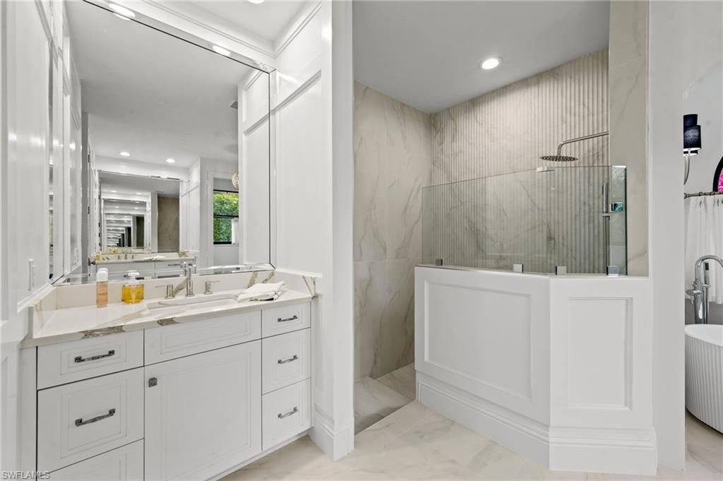 9833 Clear Lake Cir , Naples, FL 34109 Photo