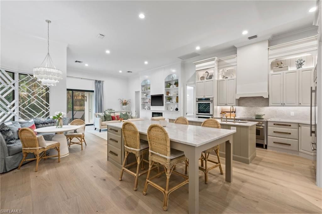 9833 Clear Lake Cir , Naples, FL 34109 Photo