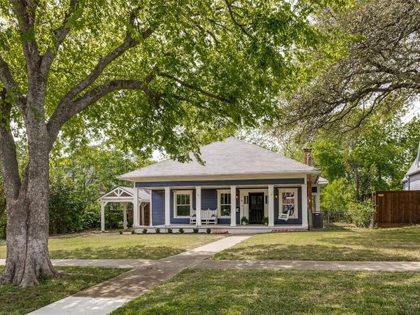 718 Parker Street, McKinney, TX 75069