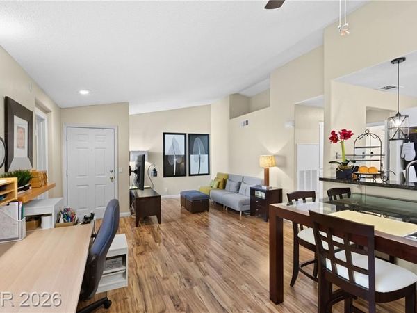 1800 Edmond Street, Unit 229, Las Vegas, NV 89146