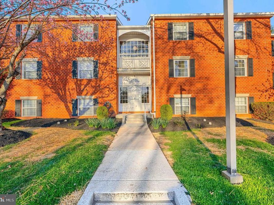 5 Brooking Court, Unit 202, Lutherville Timonium, MD 21093 Main Photo