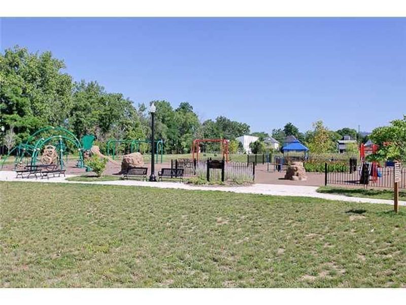 998 Perry Street, Unit 5, Columbus, OH 43201 Photo 5