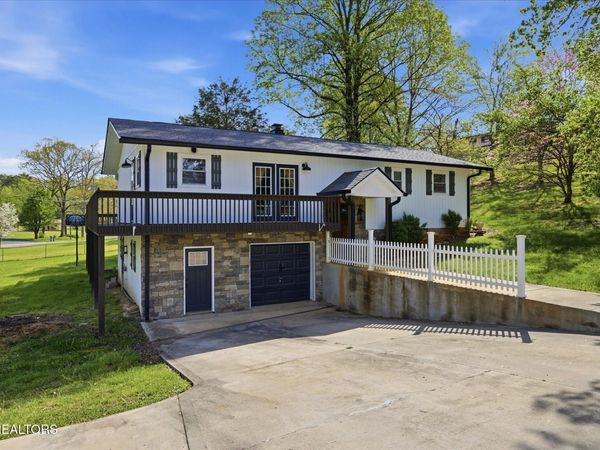 1828 Oak Hills Drive, Kingston, TN 37763