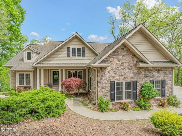 200 Stony Rock Lane, Jacksboro, TN 37757