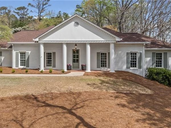 1275 Oakhaven Drive, Roswell, GA 30075