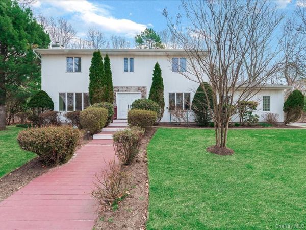 21 Linden Avenue, Kings Park, NY 11754