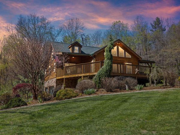 115 SPRING CROSSING LN, STEELES TAVERN, VA 24476