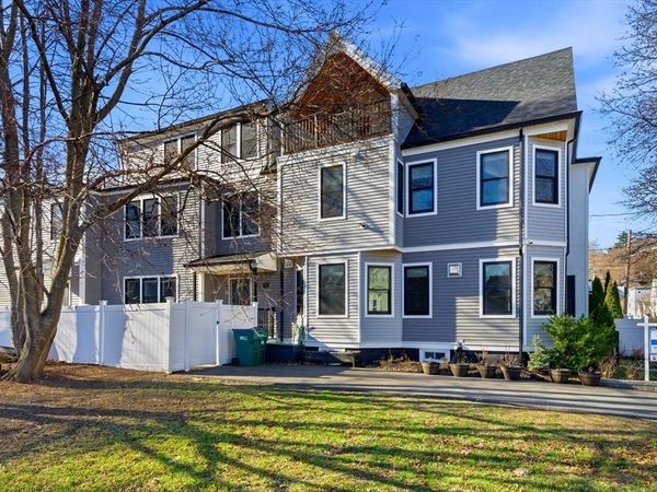 28 Cherry St, Unit 28, Medford, MA 02155